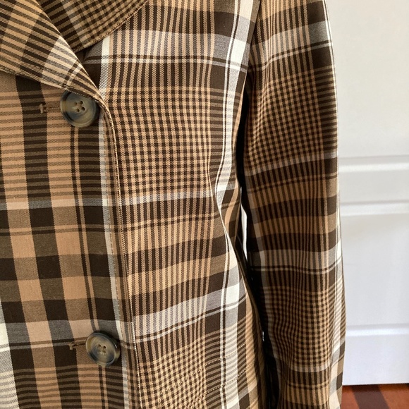 Zara Coat - size xs (fits oversized) - belt not included - Picture 4 of 6